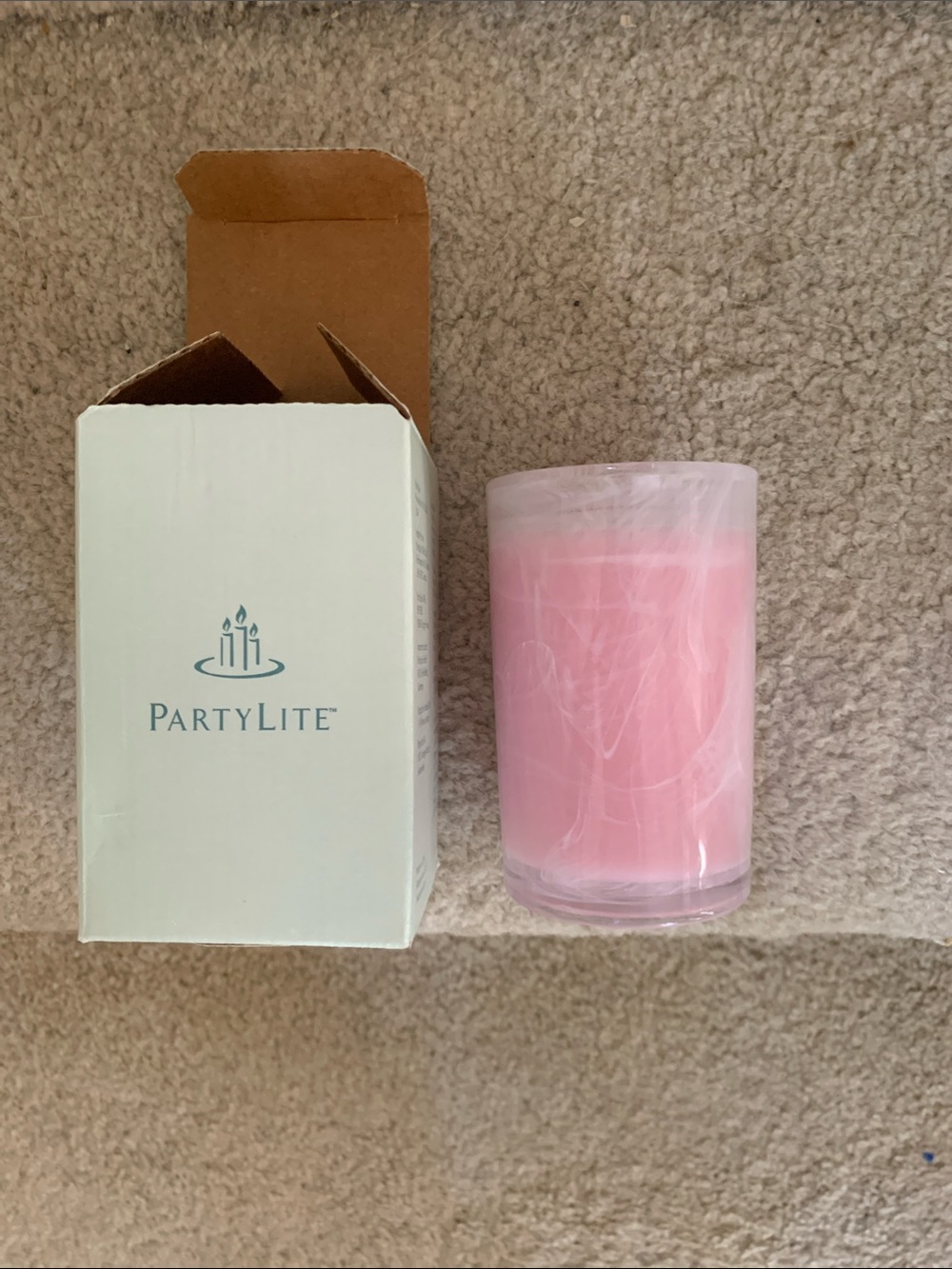 PartyLite Raspberry Rapture Scented Wax-Filled Glass Bougie
